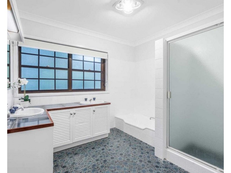 42 Isabella Street, Tarragindi QLD 4121