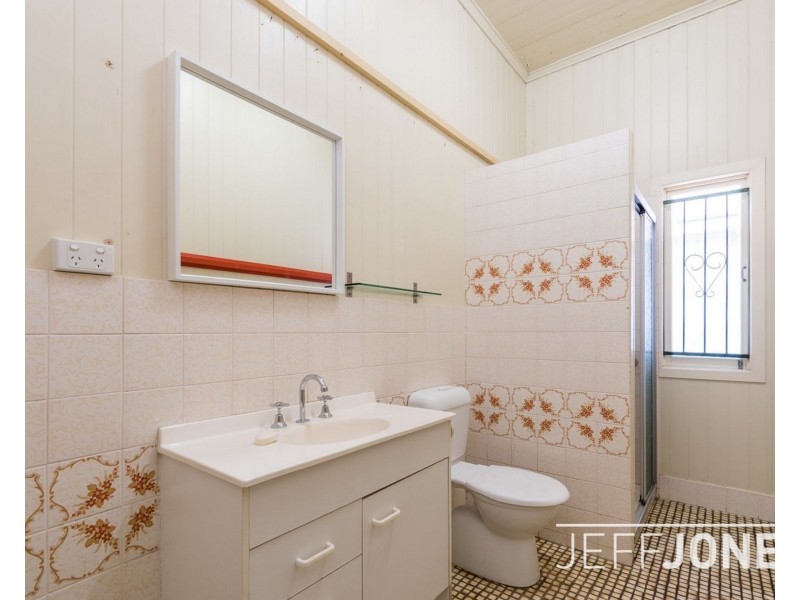 4 Nelson Street, Dutton Park QLD 4102