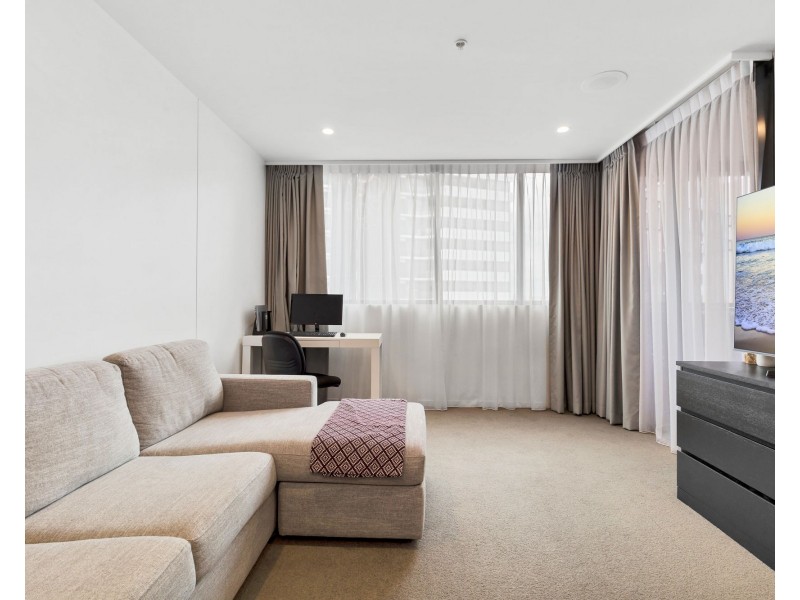 902/19 Deshon Street, Woolloongabba QLD 4102