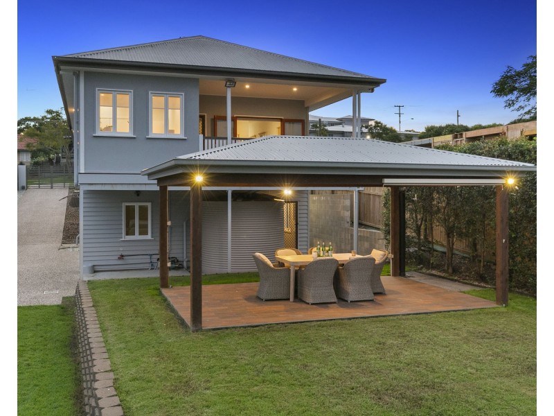 10 Olinda Street, Carina QLD 4152