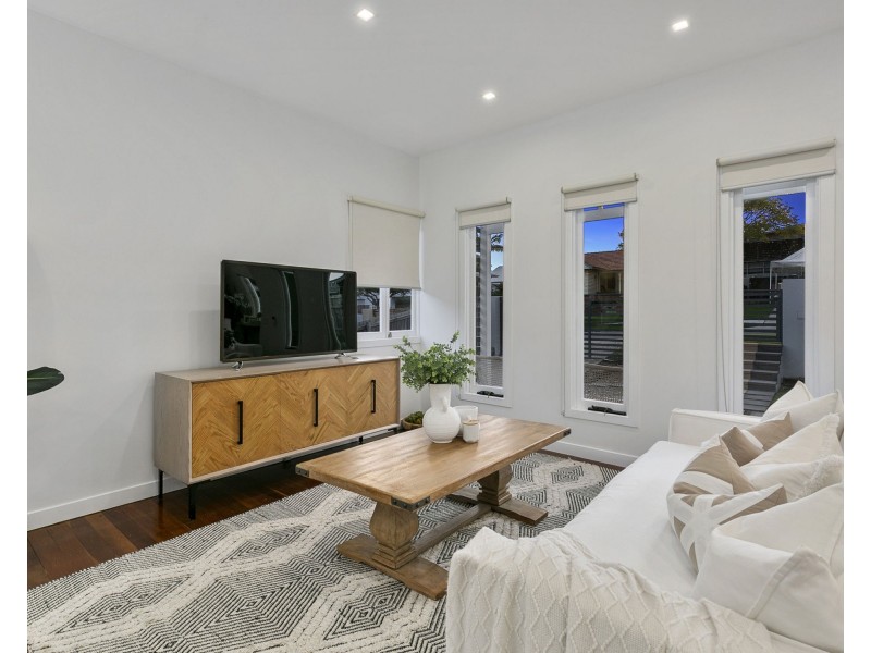 10 Olinda Street, Carina QLD 4152