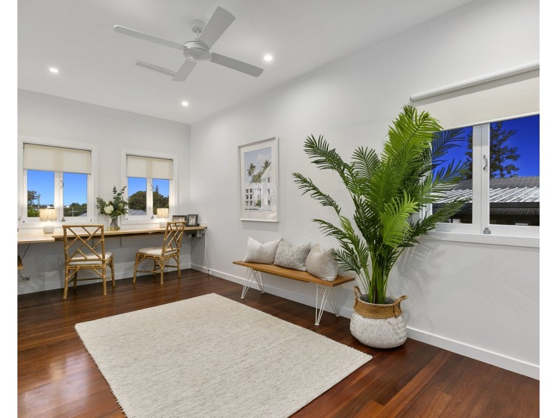 10 Olinda Street, Carina QLD 4152