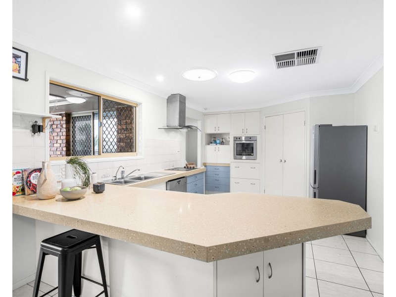 40 Barramay Street, Manly West QLD 4179