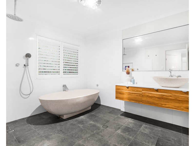 40 Barramay Street, Manly West QLD 4179