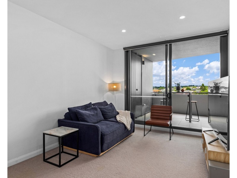 10809/300 Old Cleveland Road, Coorparoo QLD 4151