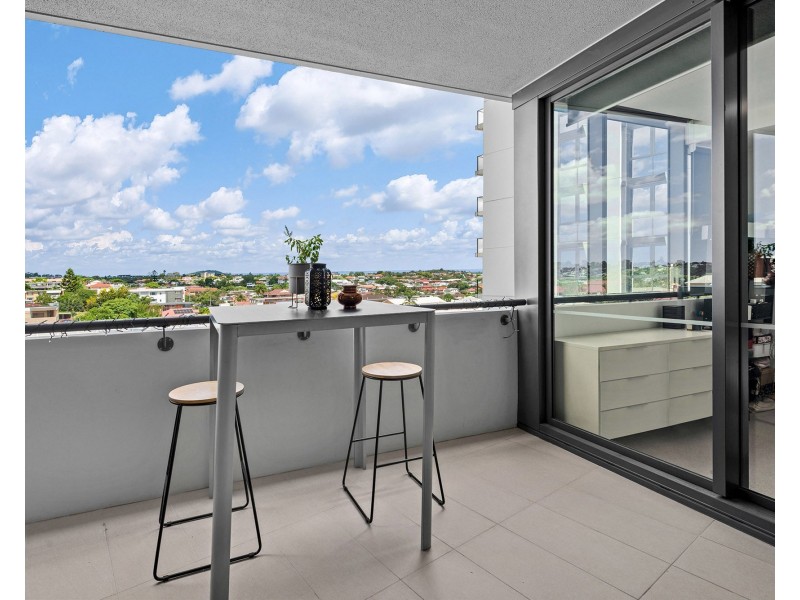 10809/300 Old Cleveland Road, Coorparoo QLD 4151