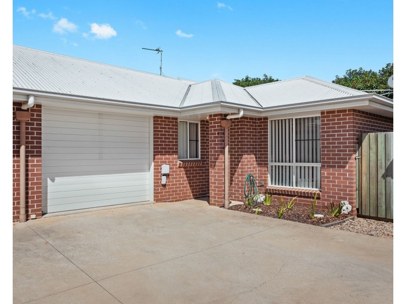 4/10 Sunning Street, Kearneys Spring QLD 4350