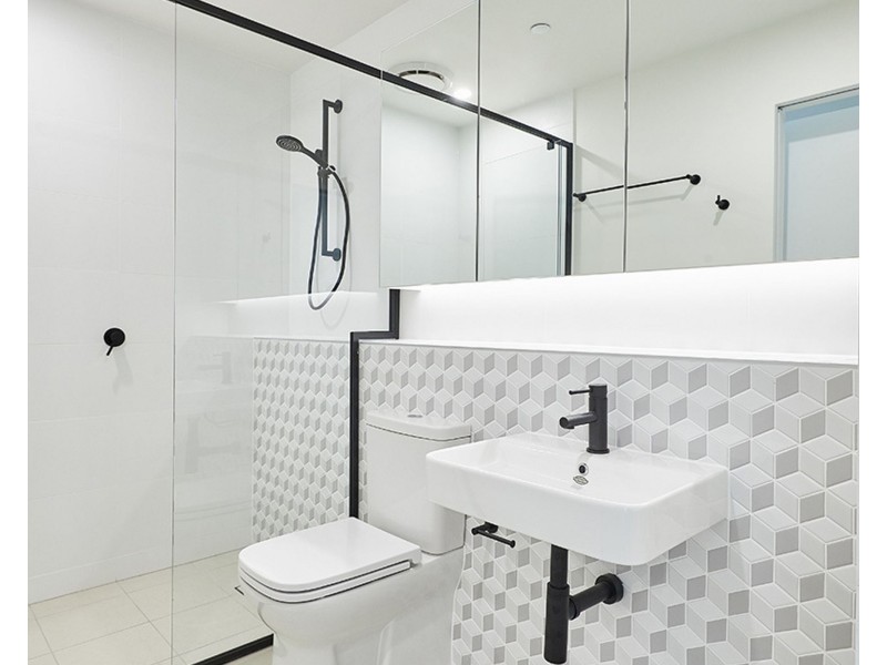 1005/62 Logan Road, Woolloongabba QLD 4102