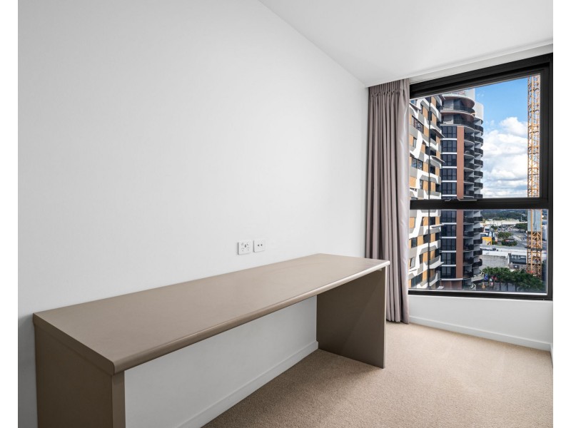 801/17 Deshon St, Woolloongabba QLD 4102