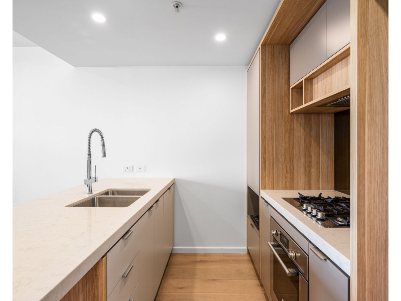 801/17 Deshon St, Woolloongabba QLD 4102