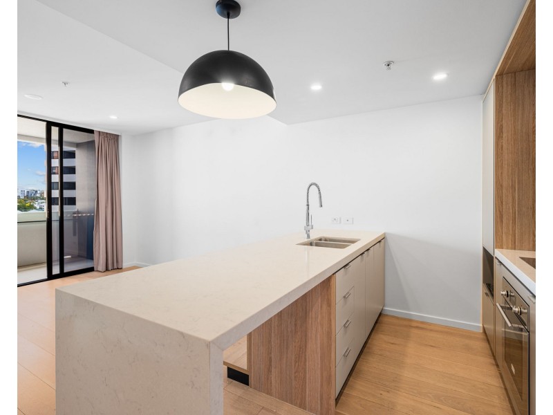 801/17 Deshon St, Woolloongabba QLD 4102