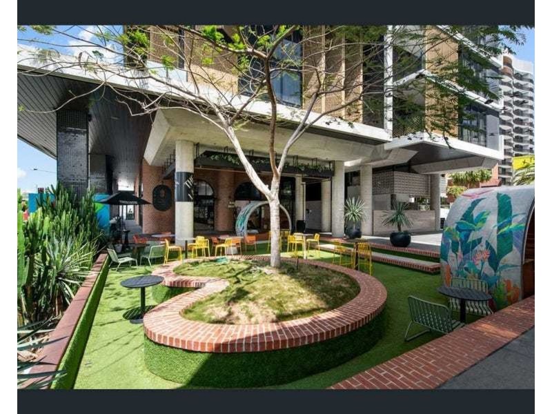 801/17 Deshon St, Woolloongabba QLD 4102