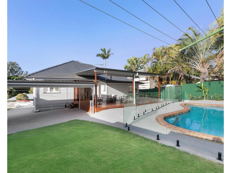 71 Sunshine Avenue, Tarragindi QLD 4121