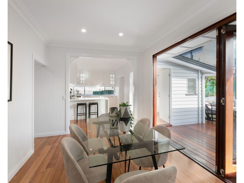 71 Sunshine Avenue, Tarragindi QLD 4121