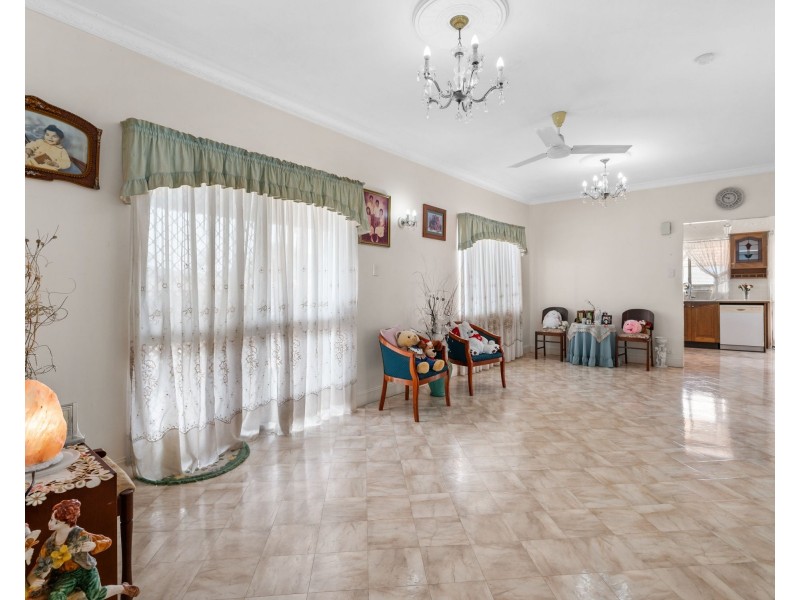 77-85 Randall Road, Birkdale QLD 4159