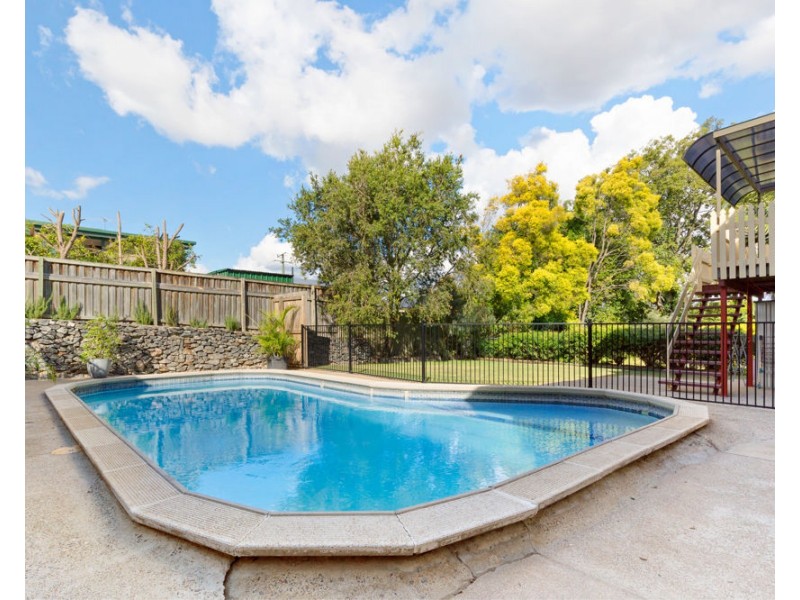 5 Colombo Street, Wishart QLD 4122