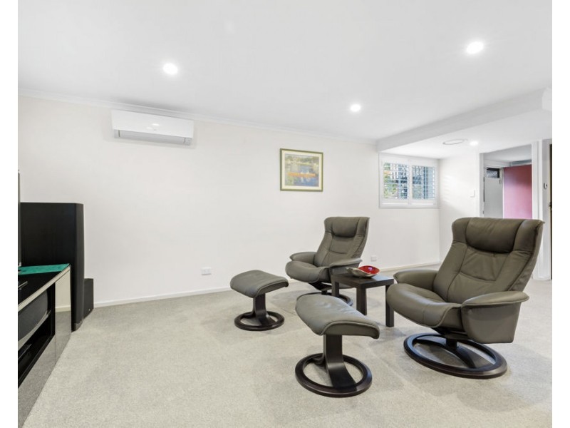 5 Colombo Street, Wishart QLD 4122