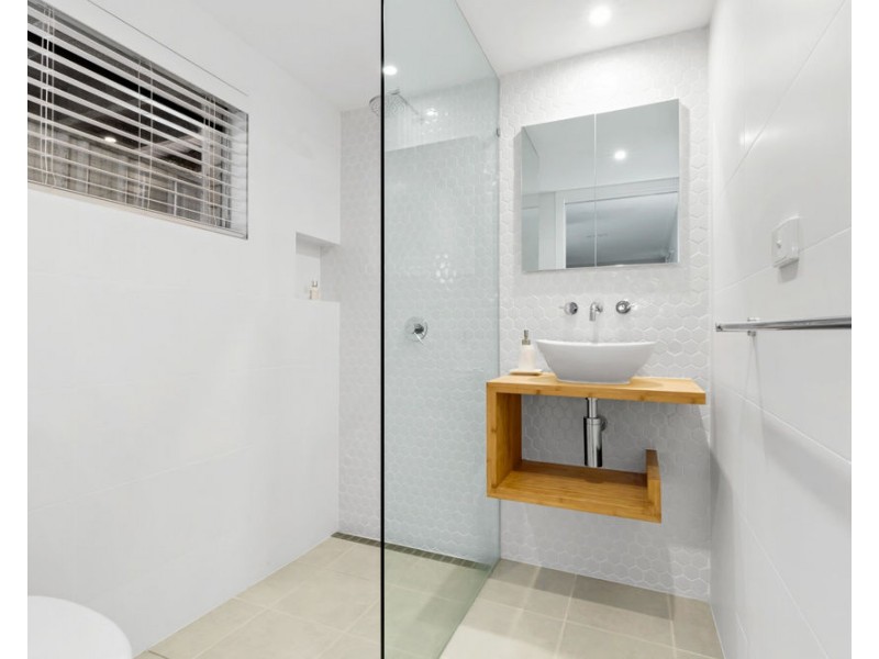 5 Colombo Street, Wishart QLD 4122