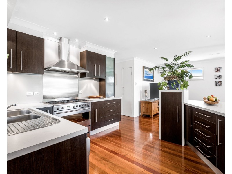 7 Hinckley Street, Manly West QLD 4179