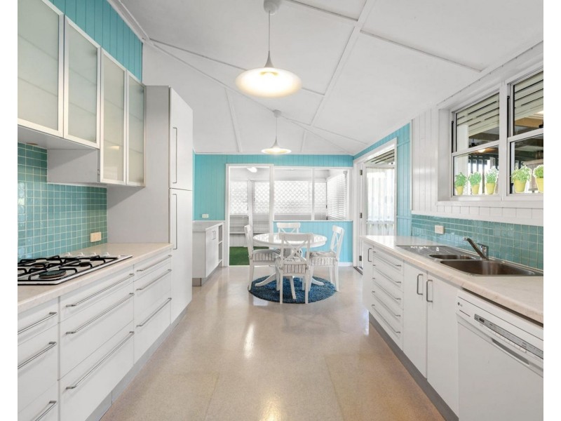 17-21 Tenth Avenue, Coorparoo QLD 4151