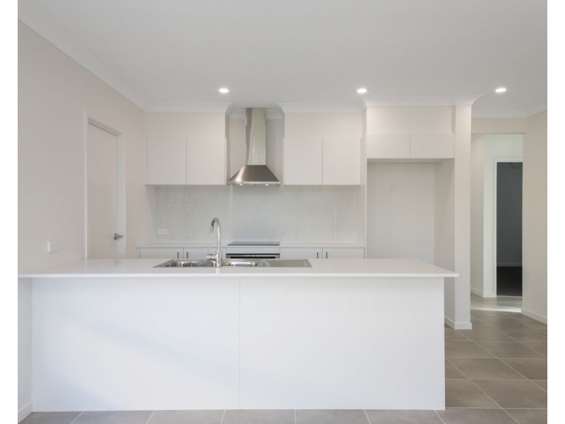 14 Greenside Street, Victoria Point QLD 4165