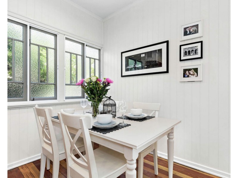 154 Boundary Road, Camp Hill QLD 4152