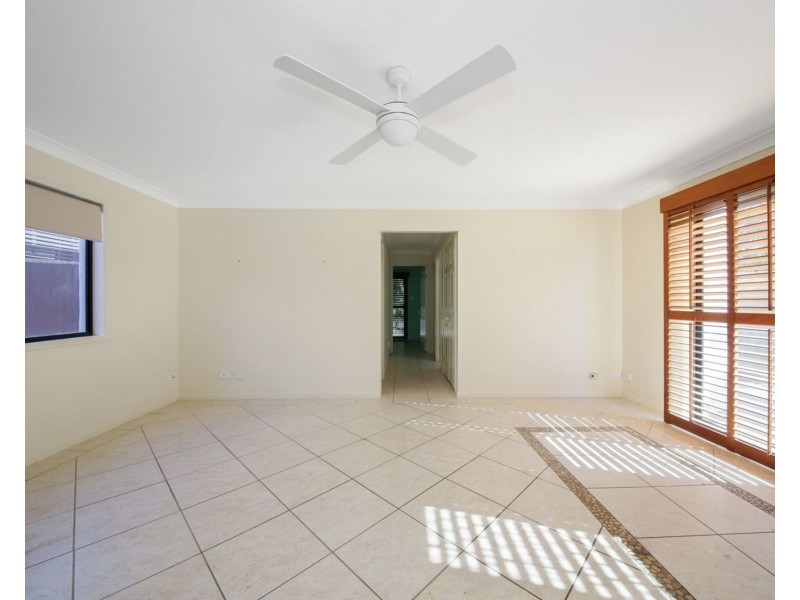 8 O’Connell Parade, Wellington Point QLD 4160