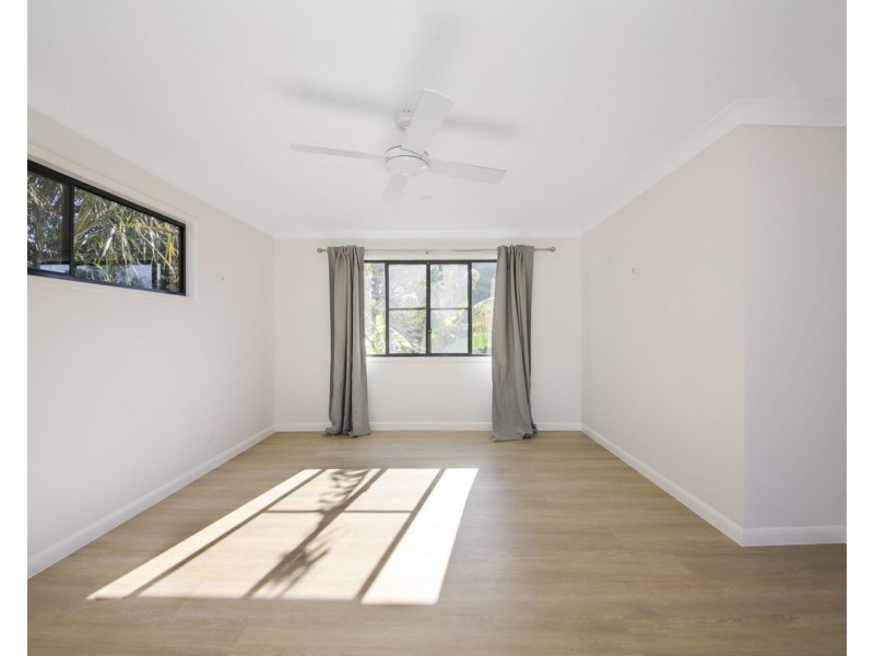 8 O’Connell Parade, Wellington Point QLD 4160