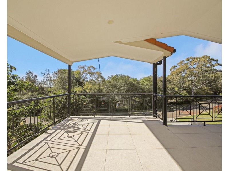 8 O’Connell Parade, Wellington Point QLD 4160