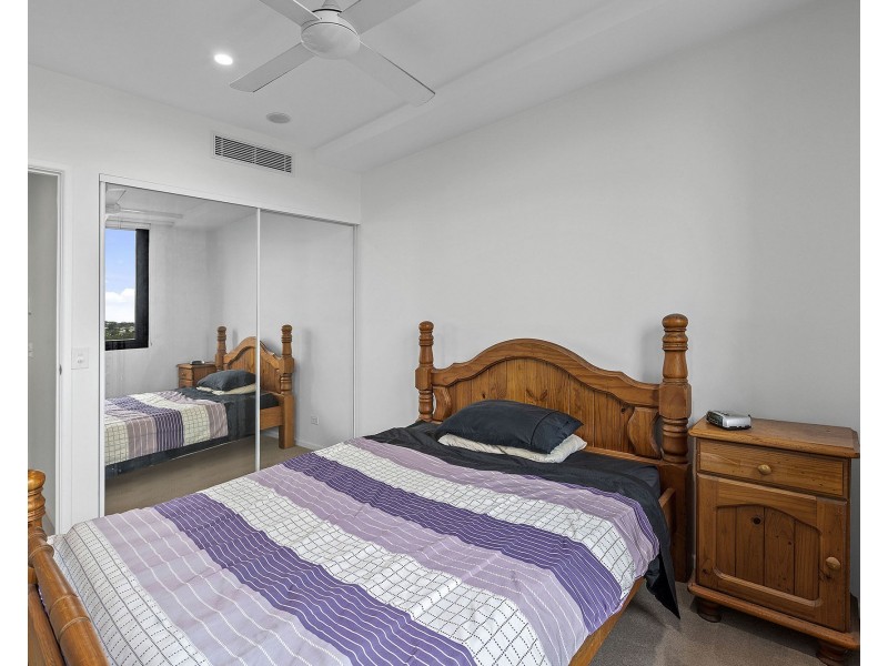 1078/123 Cavendish Road, Coorparoo QLD 4151