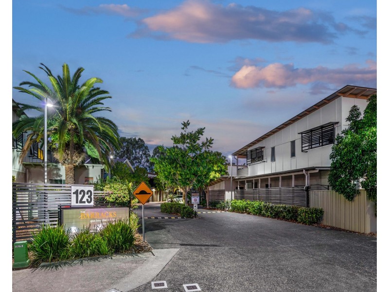 101/123 Barrack Road, Murarrie QLD 4172