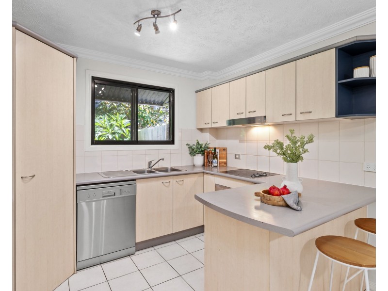 2/8 Mordant Street, Ascot QLD 4007