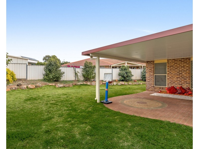 35 Dandelion Drive, Middle Ridge QLD 4350