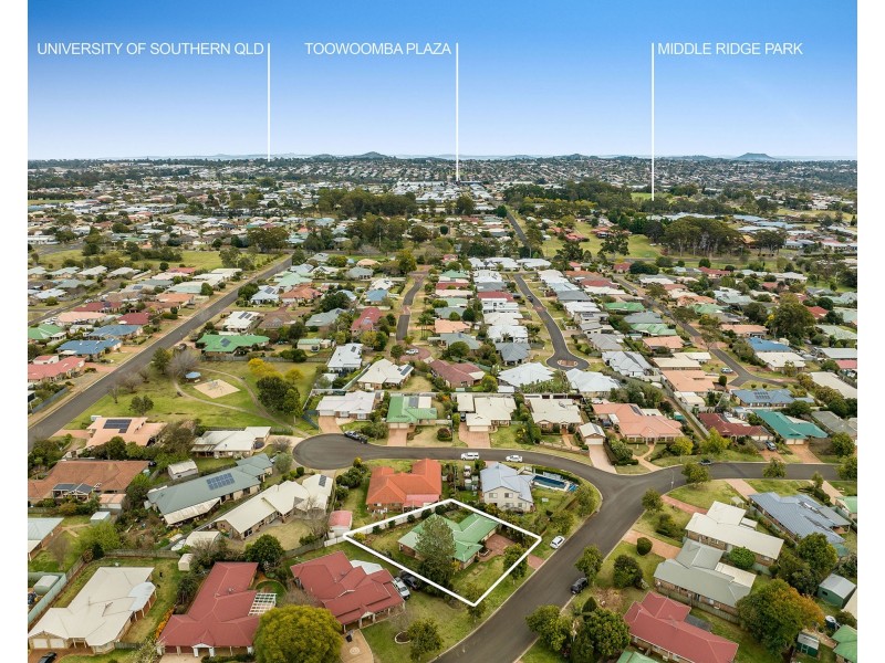 35 Dandelion Drive, Middle Ridge QLD 4350