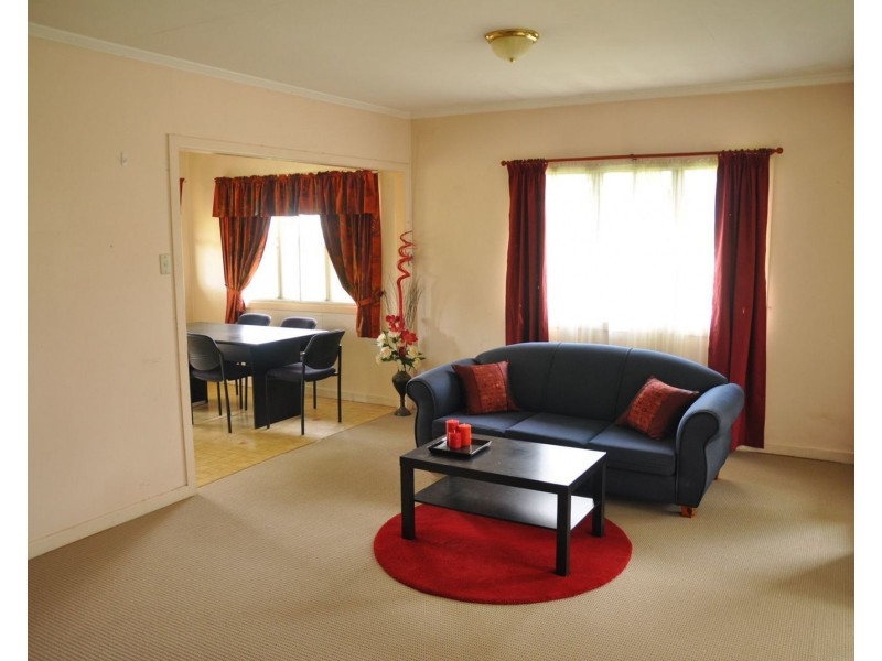 Room 4/188 Nyleta Street, Coopers Plains QLD 4108