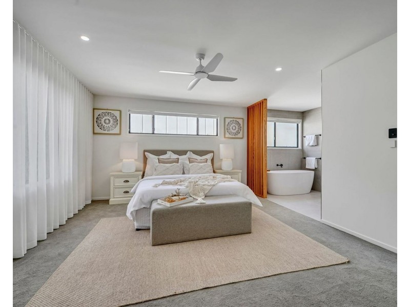 29A Almavale Street, Carindale QLD 4152