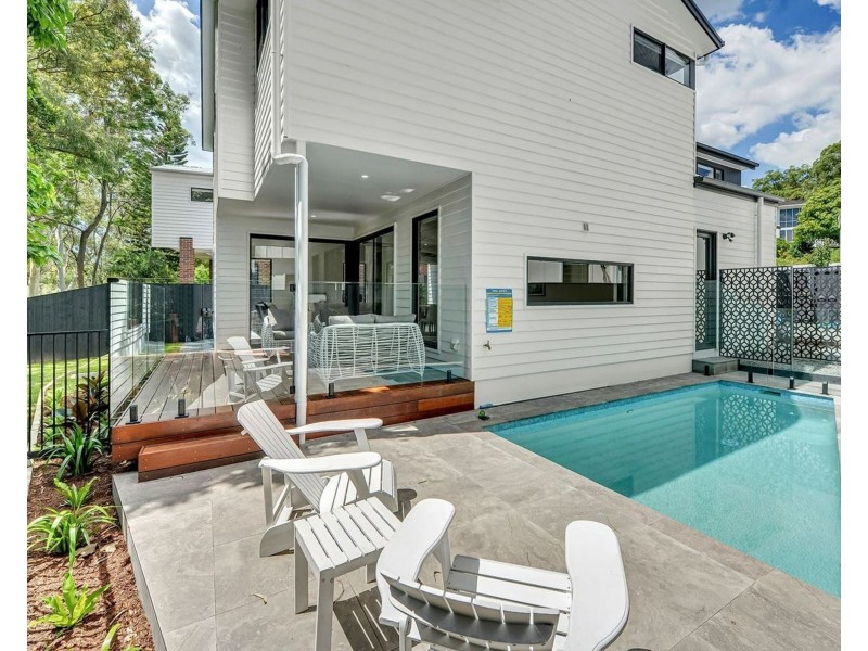 29A Almavale Street, Carindale QLD 4152