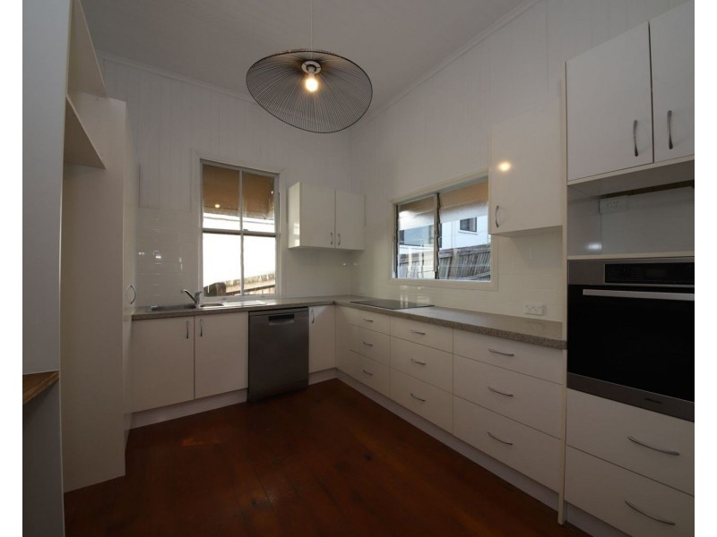112 Gray Road, West End QLD 4101
