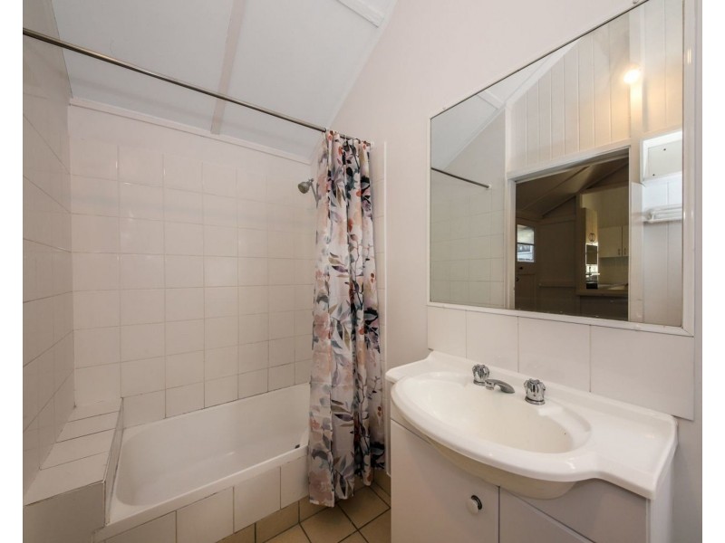 112 Gray Road, West End QLD 4101