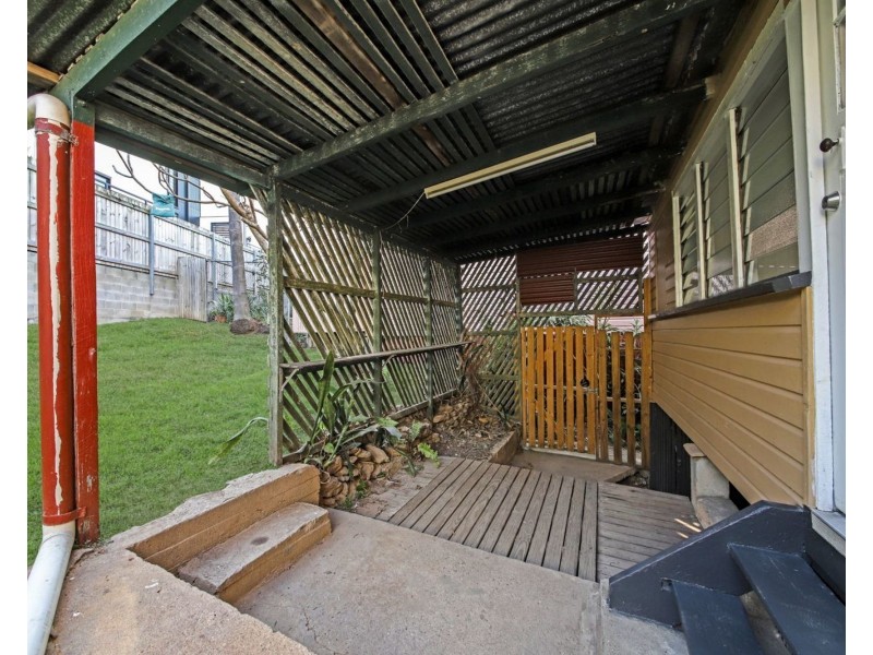 112 Gray Road, West End QLD 4101