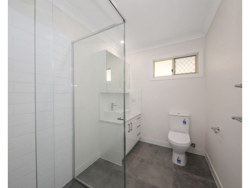 2/164 Thynne Road, Morningside QLD 4170