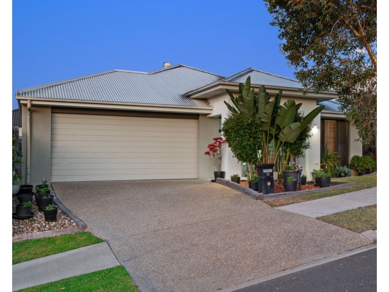 18 Basil Street, Springfield Lakes QLD 4300