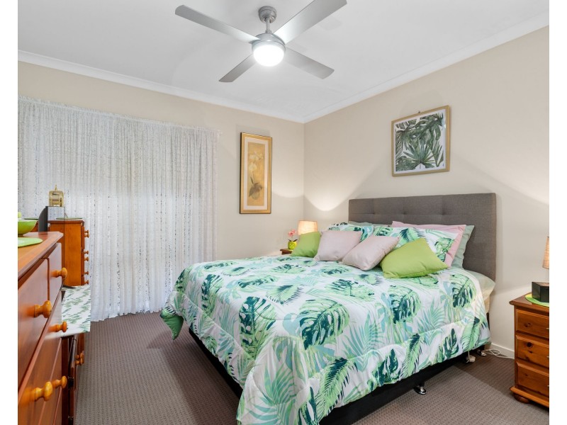 18 Basil Street, Springfield Lakes QLD 4300