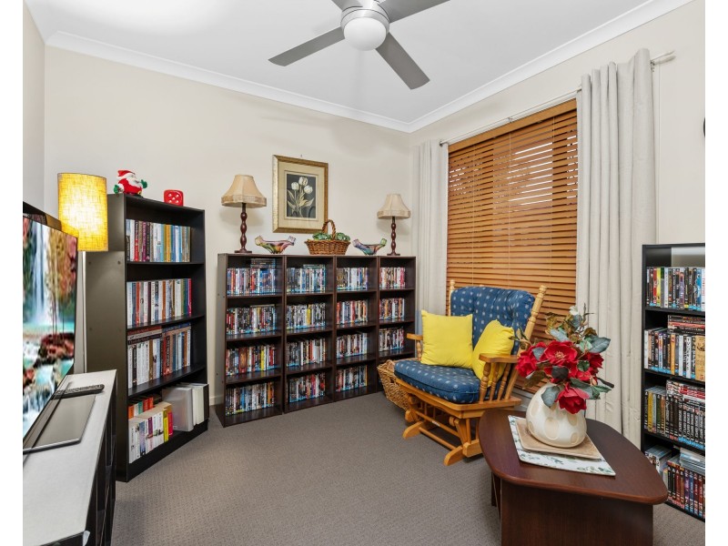 18 Basil Street, Springfield Lakes QLD 4300