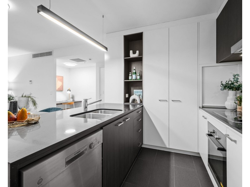 508/30 Festival Place, Newstead QLD 4006