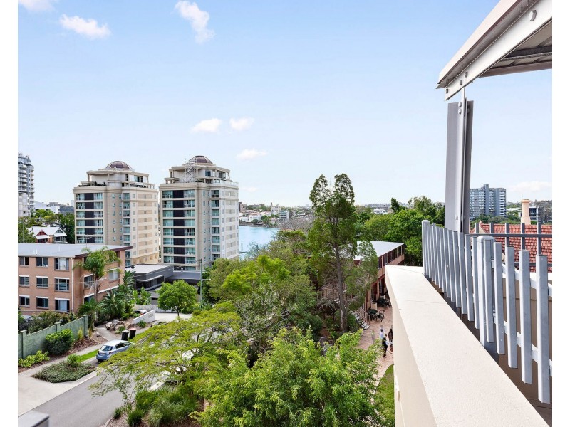 808/188 Shafston Avenue, Kangaroo Point QLD 4169