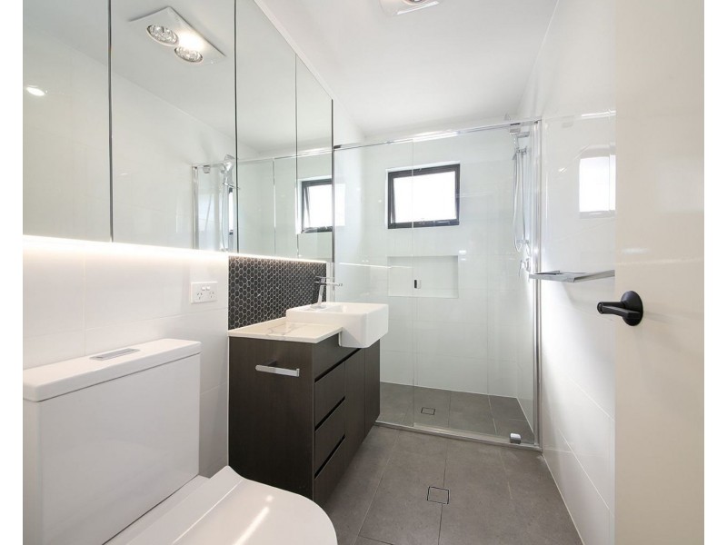 5/6 Tallowwood Street, Seven Hills QLD 4170