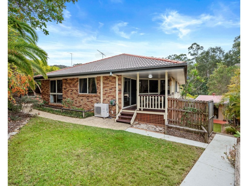 4 Fortrose Place, Ferny Grove QLD 4055