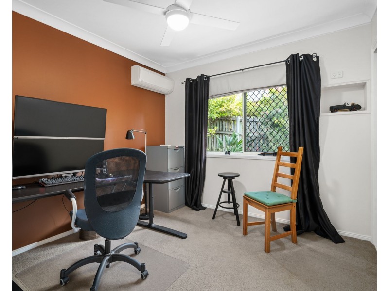 4 Fortrose Place, Ferny Grove QLD 4055