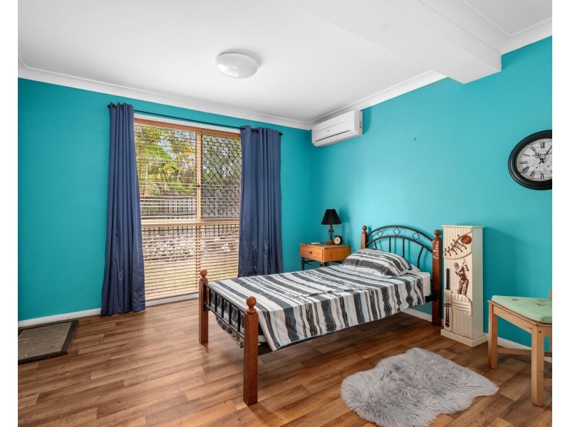 4 Fortrose Place, Ferny Grove QLD 4055